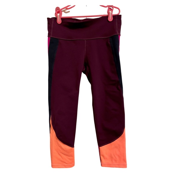 GAP Pants - GapFit Gfast Capri Leggings XS Multi Color Stretch Great Condition